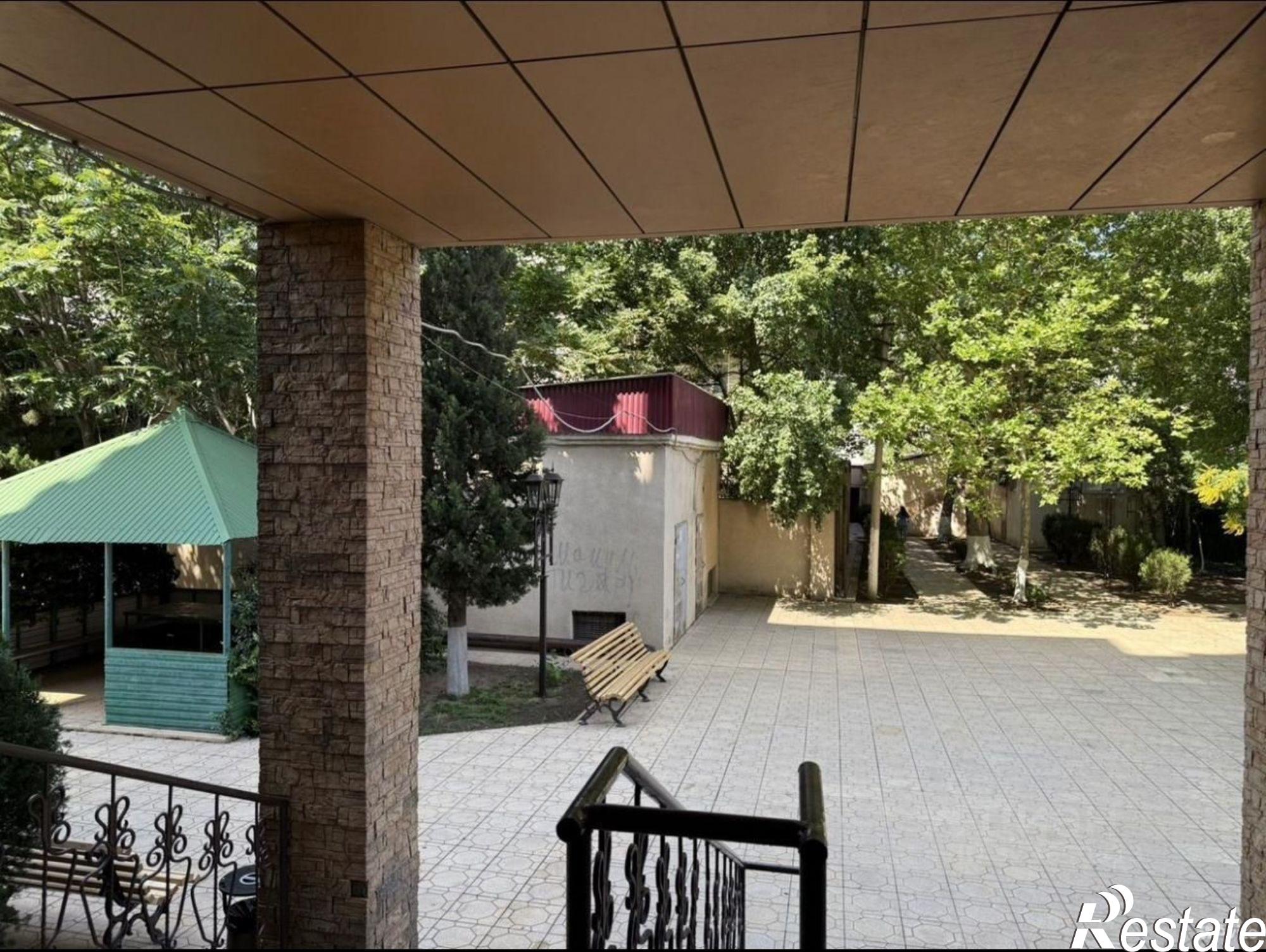 Купить квартиру за 23 500 000 рублей на Махачкала