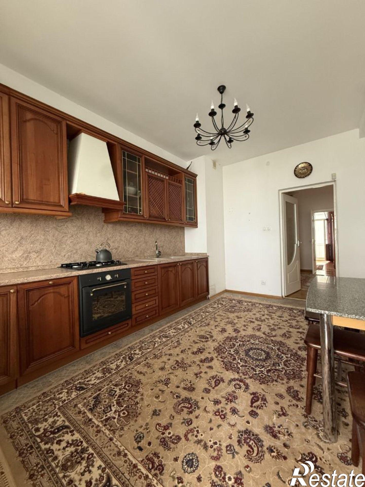 Купить квартиру за 23 500 000 рублей на Махачкала