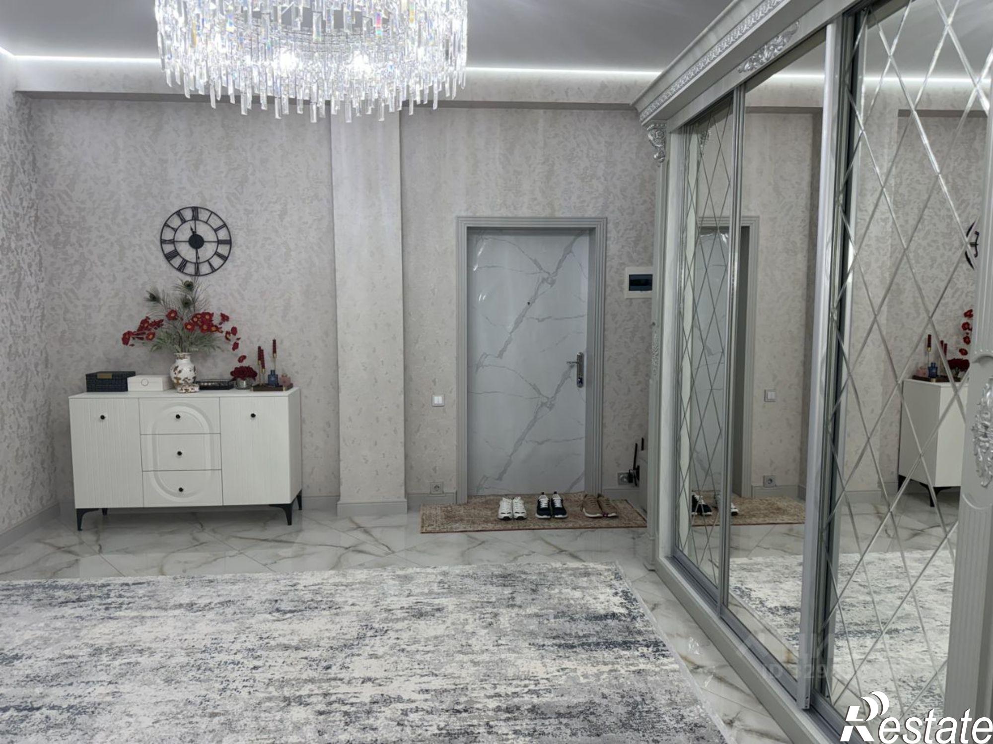 Купить квартиру за 16 000 000 рублей на Махачкала
