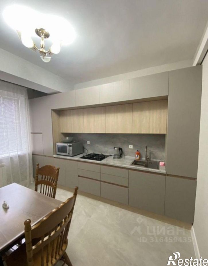 2-комн квартира Махачкала, улица Батырая