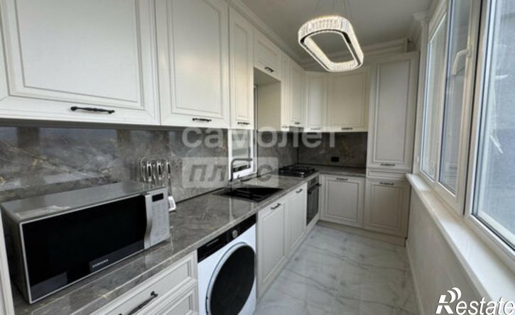 3-комн квартира Каспийск, Молодёжная улица, 4А