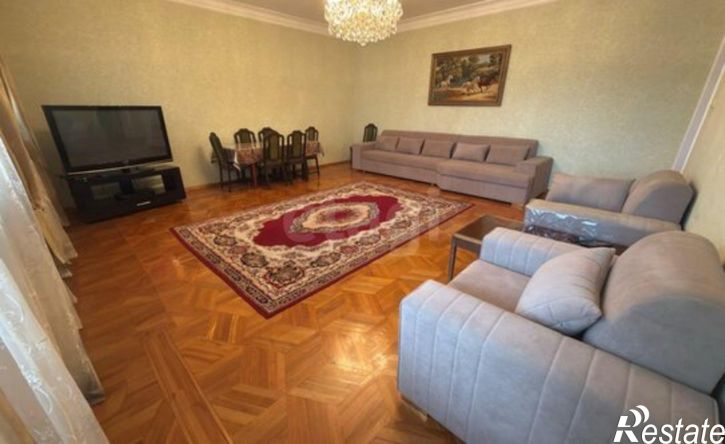 3-комн квартира Махачкала, улица Гагарина, 118В