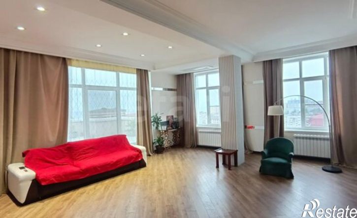 8-комн квартира Махачкала, проспект Петра I, 103Бк3