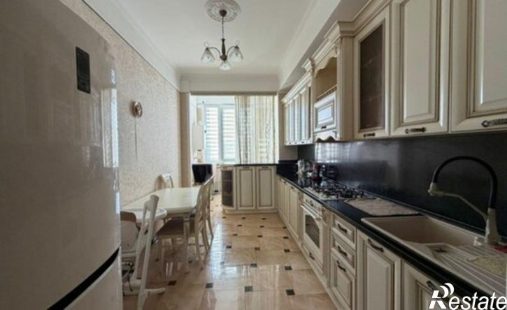 2-комн квартира Махачкала, улица Хуршилова, 7Ак2