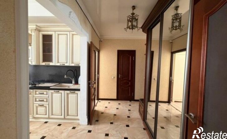 2-комн квартира Махачкала, улица Хуршилова, 7Ак2