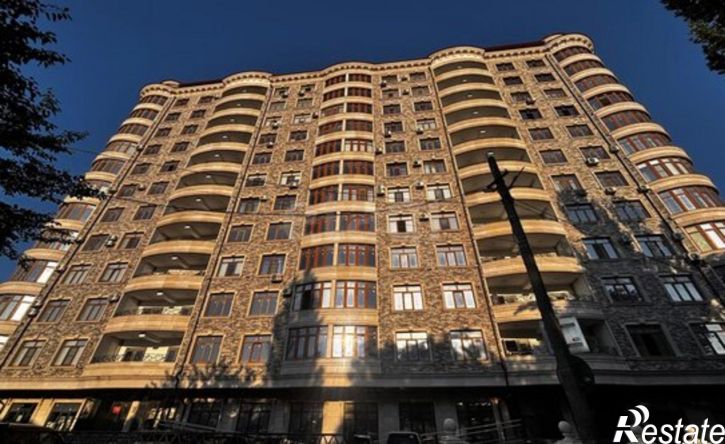 4-комн квартира Махачкала, улица Арухова, 7