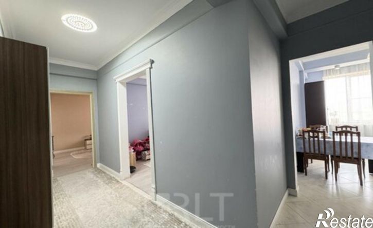 2-комн квартира Махачкала, улица Хизроева, 81к1