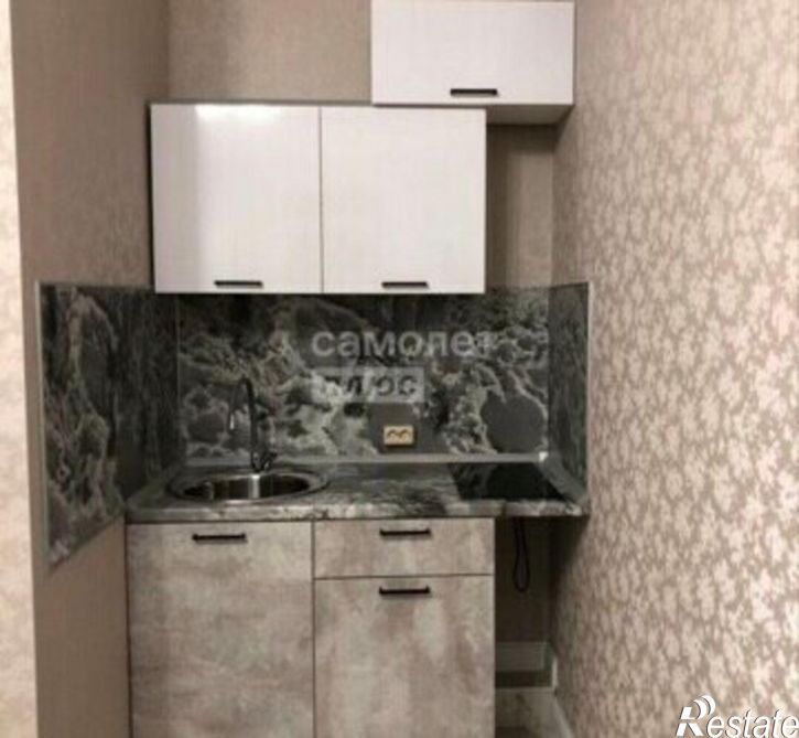 4-комн квартира Каспийск, проспект Акулиничева, 23к2