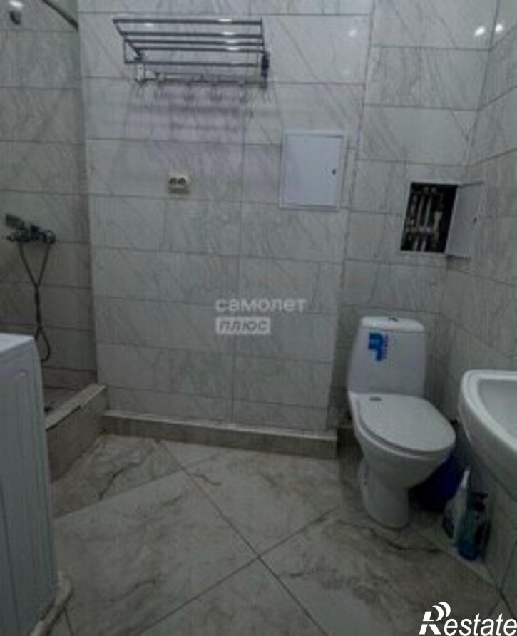 4-комн квартира Каспийск, проспект Акулиничева, 23к2