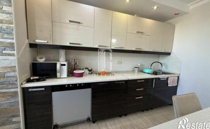 3-комн квартира Махачкала, проспект Али-Гаджи Акушинского, 9