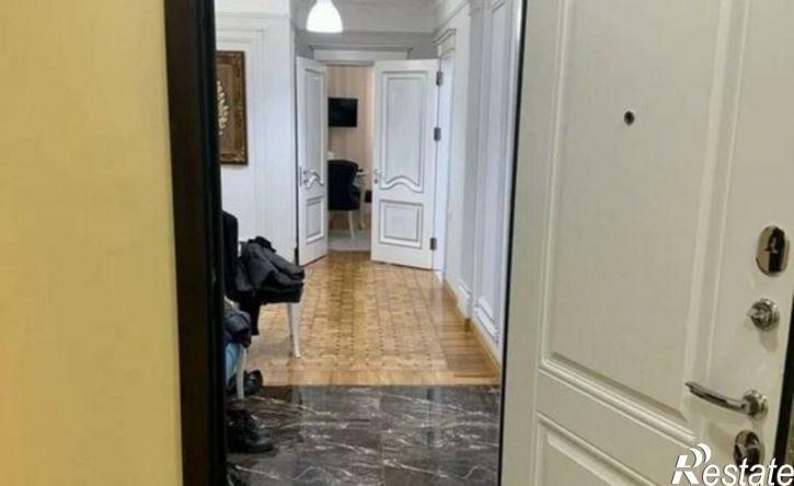 3-комн квартира Махачкала, улица Ирчи Казака, 9Б