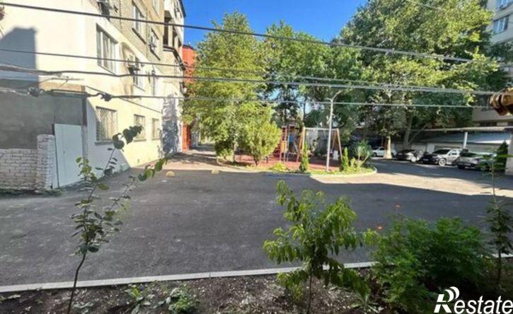 2-комн квартира Махачкала, улица Братьев Нурбагандовых, 24