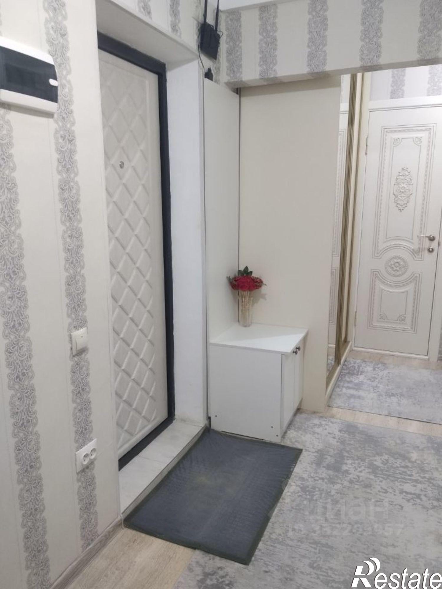 Купить квартиру за 7 000 600 рублей на Махачкала