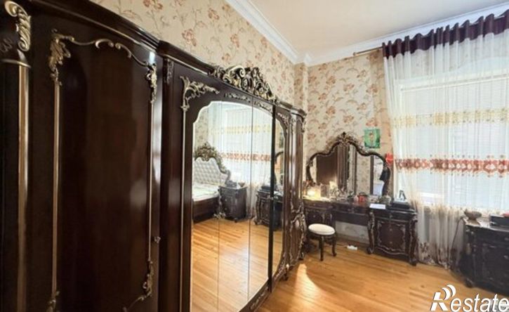 3-комн квартира Каспийск, улица Орджоникидзе, 1Е
