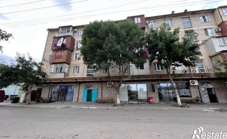 4-комн квартира Буйнакск, микрорайон Дружба, 56