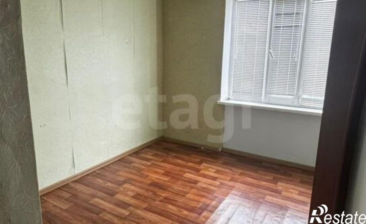 4-комн квартира Буйнакск, микрорайон Дружба, 56