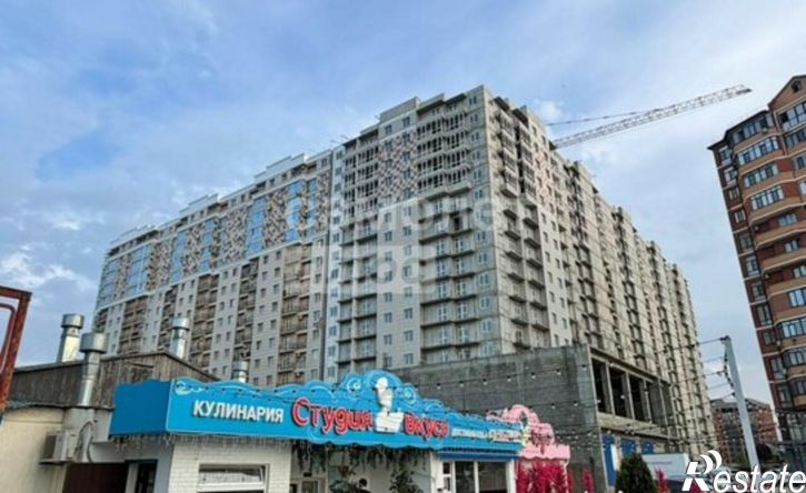 3-комн квартира Махачкала, улица Хаджи Булача, 17В