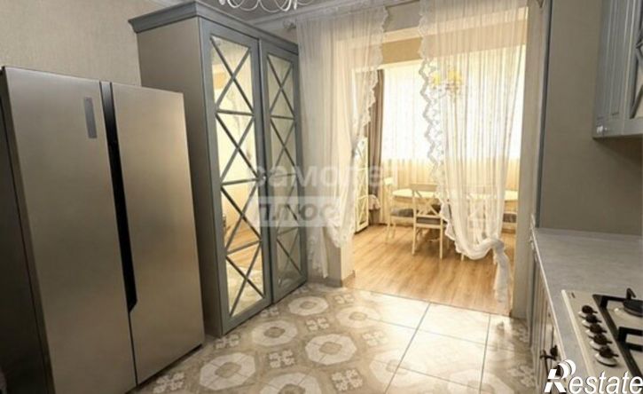 3-комн квартира Каспийск, Молодёжная улица, 4