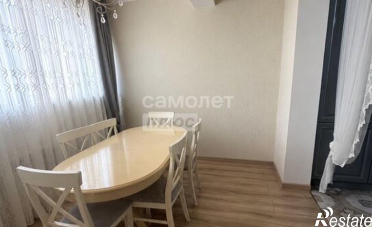3-комн квартира Каспийск, Молодёжная улица, 4