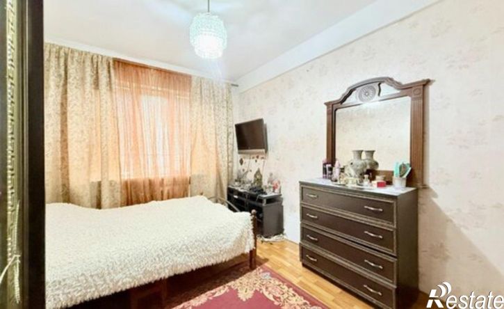 4-комн квартира Махачкала, улица Габитова, 8А