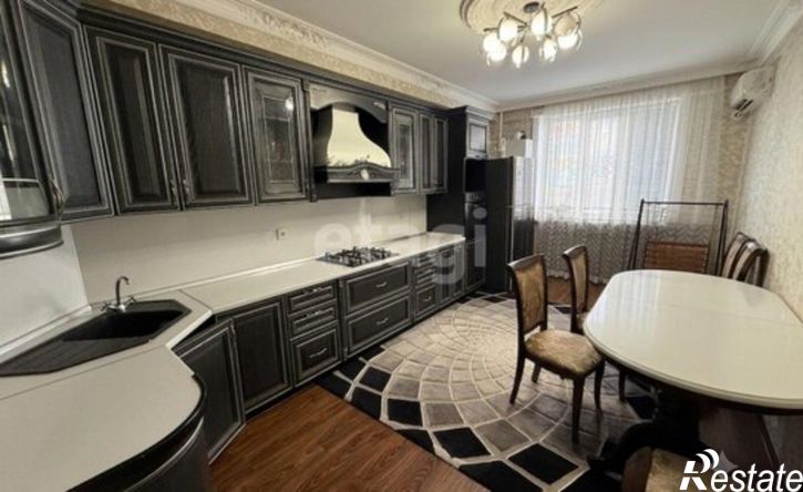 3-комн квартира Махачкала, Газопроводная улица, 8к16