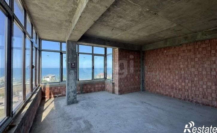 3-комн квартира Каспийск, проспект Акулиничева, 19