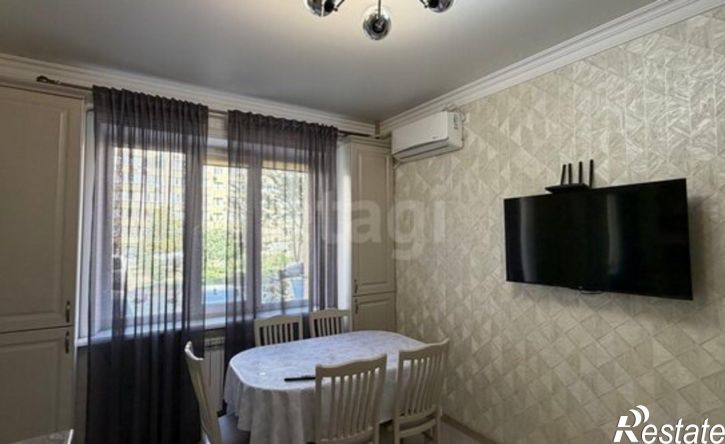 3-комн квартира Каспийск, улица Ленина, 96