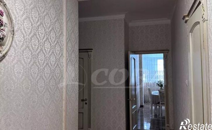 3-комн квартира Каспийск, улица Алфёрова, 4