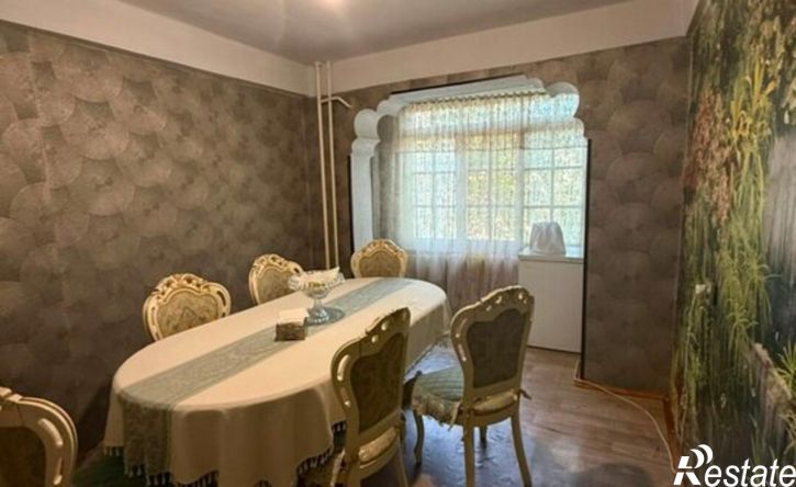 4-комн квартира Махачкала, улица Абдулхакима Исмаилова, 24