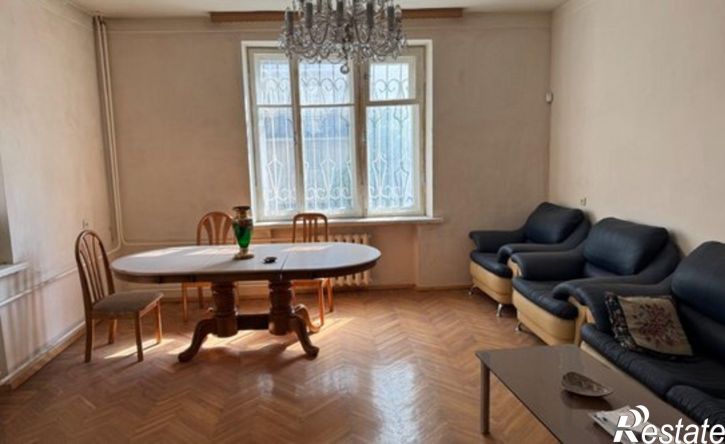 4-комн квартира Махачкала, улица Даниялова, 46