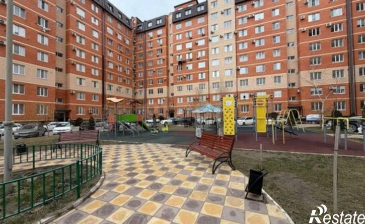 3-комн квартира Каспийск, проспект М. Омарова, 18