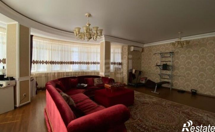 3-комн квартира Махачкала, улица Каримова, 19