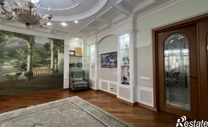 4-комн квартира Махачкала, улица Захарочкина, 50