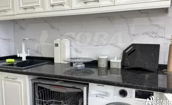 3-комн квартира Махачкала, улица Эльзы Ибрагимовой, 5к16