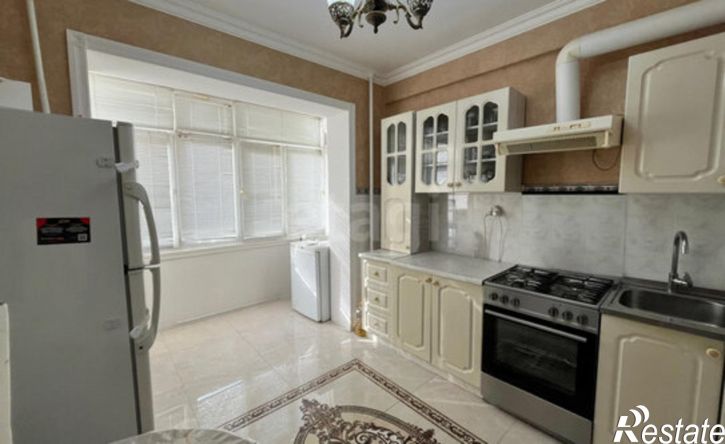 3-комн квартира Махачкала, улица Каримова, 6к2