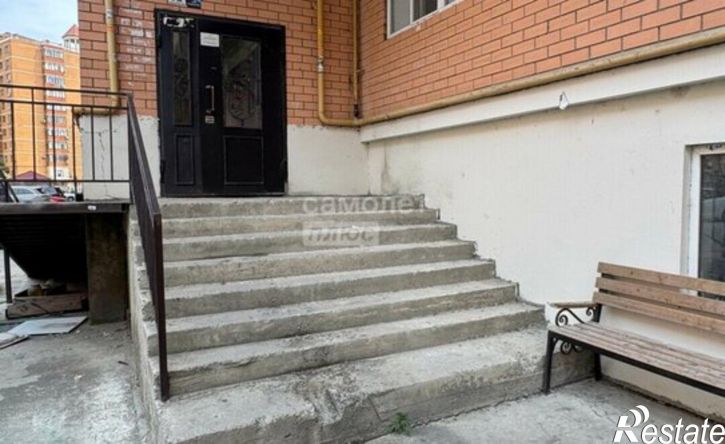 3-комн квартира Махачкала, Хивская улица, 7Б