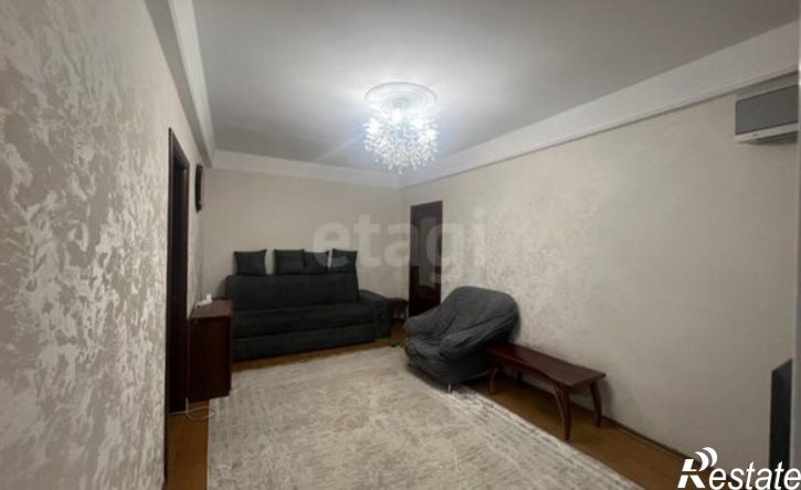 4-комн квартира Махачкала, улица Юсупа Акаева, 11