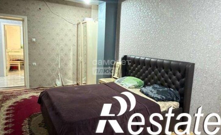 3-комн квартира улица Казбекова, 15А,  д. 15А